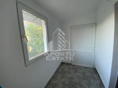 Casa cu 4 camere, curte proprie, Ghiroda - foto 10