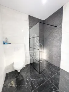 Duplex cu 5 camere si 3 bai, complet finalizat, disponibil imediat. - foto 17