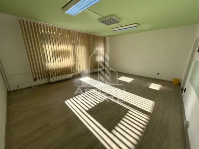Spatiu pentru birouri de inchiriat, 30 mp, etajul 1, in Girocului - foto 2