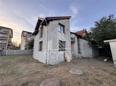 Casa la gri cu potential multiplu: birouri, cabinete, servicii | Giroc - foto 4