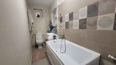 Apartament cu 3 camere,2 bai,renovat,complet mobilat utilat,Girocului - foto 14