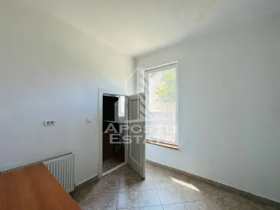 Spatiu de inchiriat in zona podgoria - foto 6