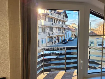 Casa desfasurata pe doua niveluri,zona Podgoria - foto 12