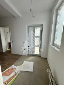 Duplex cu perete dublu 4 camere, complet finalizat la asfalt Chisoda. - foto 11