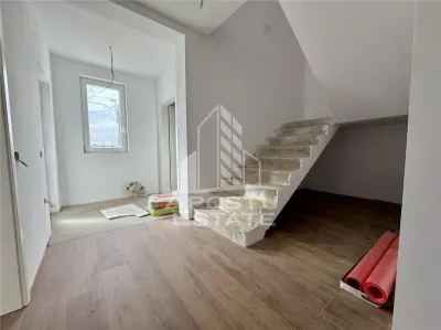 Duplex cu perete dublu 4 camere, complet finalizat la asfalt Chisoda. - foto 12