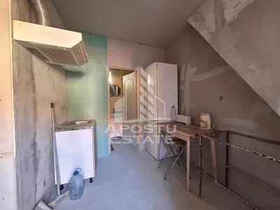 Apartament cu 1 camera la curte comuna cu putini locatari, in Balcescu - foto 1