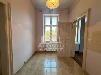 Apartament 5 camere de vanzare, renovat, zona Sinaia Timisoara - foto 10