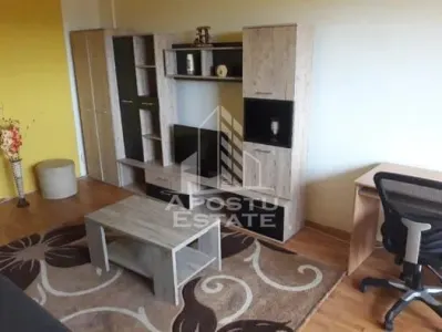 Apartament cu 2 camere,decomandat,in zona Intim. - foto 2