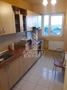 Apartament cu 2 camere,decomandat,in zona Intim. - foto 6