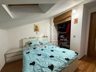 Doua apartamente la curte comuna separata, zona Timocului, Timisoata - foto 11