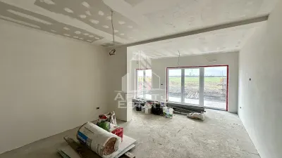 Apartamente de vanzare cu 4 camere si curte,  Torontalului Timisoara - Timisoara