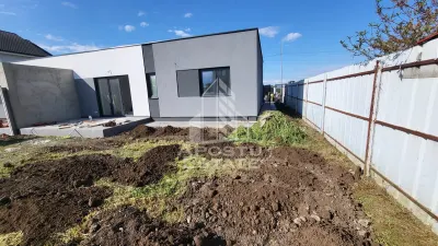 Duplex nou,pe parter,3 camere,2 bai,Dumbravita,la cheie - foto 15