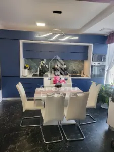 Apartament de lux, 3 camere, 2 niveluri, intr-un imobil tip vila, Deva - foto 3