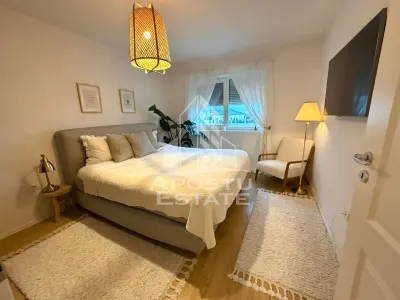 Duplex cu 4 camere,de vanzare, 2 bai, garaj, Giroc - foto 8