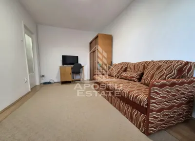 Apartament cu o camera,zona Micalaca - Arad
