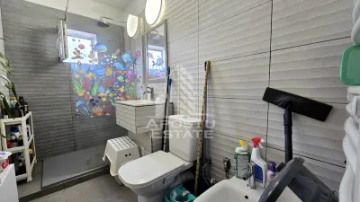 Apartament de vanzare cu 3 camere, mobilat utilat, zona Bucovina - foto 17