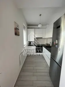 Apartament cu 3 camere, de inchiriat, Dumbravita, Loc de parcare - foto 4