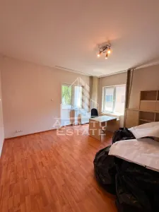 Apartament pretabil birouri, 4 incaperi, 130 mp, Central Timisoara - foto 3