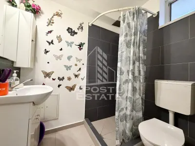 Casa individuala de vanzare, complet renovata, zona Giarmata - foto 17