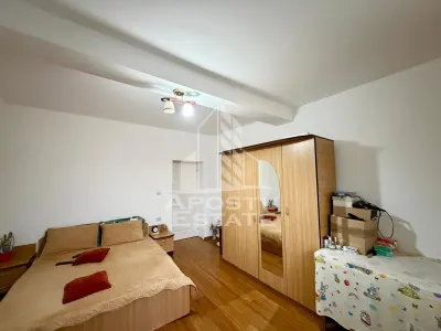 Casa individuala de vanzare, complet renovata, zona Giarmata - foto 7