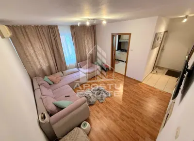 Apartament cu 3 camere,2 bai,Dumbravita - foto 3