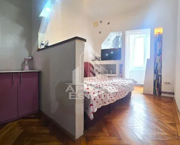 Apartament 3 camere decomandat, etaj 4/4 negociabil - foto 13