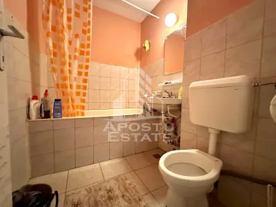 Apartament cu 2 camere de vanzare, lift, zona Centrala, Timisoara - foto 6
