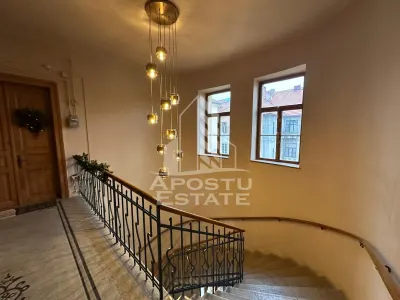 Apartament elegant in palat istoric restaurat, Timisoara Piata Maria - foto 3