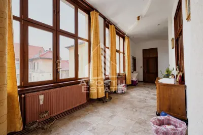 Apartament elegant in palat istoric restaurat, Timisoara Piata Maria - foto 4