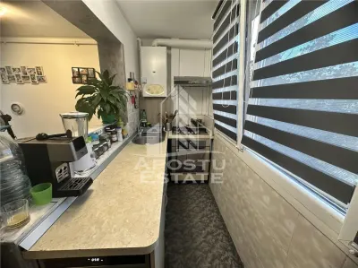 Apartament cu 3 camere, zona Buziasului, 55 mp, Centrala proprie - foto 3