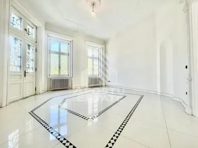 Spatiu de inchiriat, zona ULTRACENTRALA - Arad
