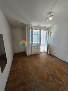 Podul Ros, ETAJ 1,  doua camere Decomandate, 2 balcoane, 53 mp, Fara Risc - foto 4