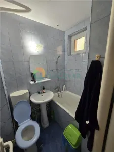 Podu ros, 2 camere, etaj 1, langa scoala 23. pret 88000 euro - foto 2