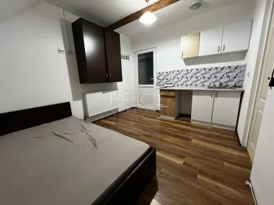Garsoniera, cu Terasa, zona Grivitei - foto 2
