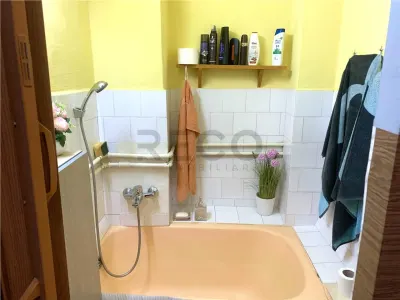 RECO  Garsoniera renovata in Rogerius etaj 2, 26 mp, ideala pentru locuit sau investitie. - foto 6