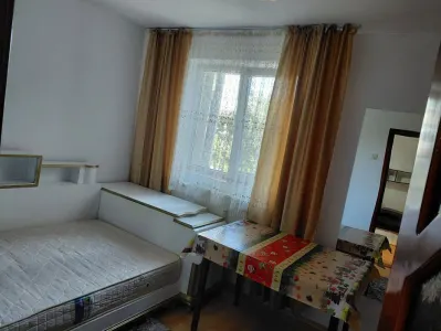 Apartament 2 camere de închiriat – Tătărași | Mobilat și utilat | Disponibil imediat - foto 2