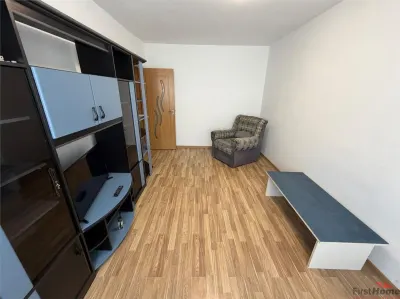 Apartament 2 camere, zona Plevnei , etaj 3 cu acoperis, renovat - foto 6
