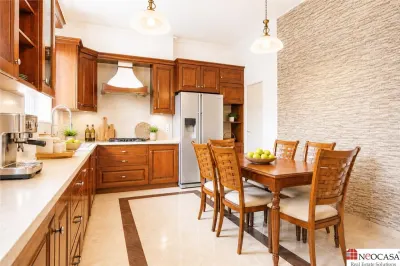 Vila cu vedere la lac 480 mp utili, lift si teren de 1.000 mp | Palat Stirbey - foto 15