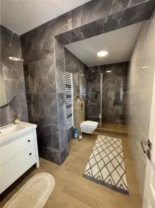 Casa de inciriat - foto 9