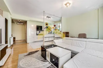 Apartament de inchiriat ansamblul Bermo, zona Banu Maracine - Arad