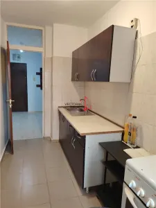 Garsoniera zona Rond Baba Novac - foto 4